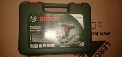 Лот: 4894453. Фото: 1. шуруповёрт BOSCH c двумя аккумуляторами... Электроинструмент