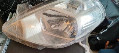 Лот: 23602769. Фото: 1. Nissan Tida левая фара + противотуманка. Оптика и освещение