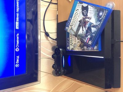 Лот: 12391816. Фото: 1. PS4 + fifa18 + assassin’s creed... Игровые приставки, консоли