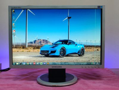 Лот: 24317295. Фото: 1. Монитор ЖК 19" LCD/D-Sub c полосой... ЖК-мониторы