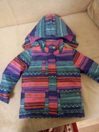 Лот: 24910392. Фото: 1. Продам детскую зимнюю куртку фирмы... Легкие куртки, толстовки