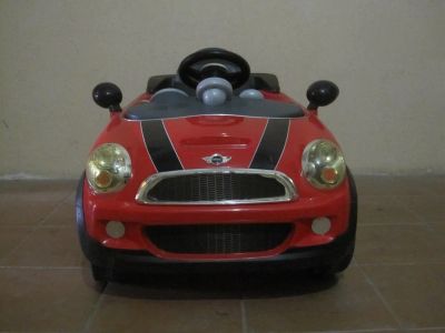 Лот: 3881617. Фото: 1. Mini Cooper с пультом управления. Детские электромобили
