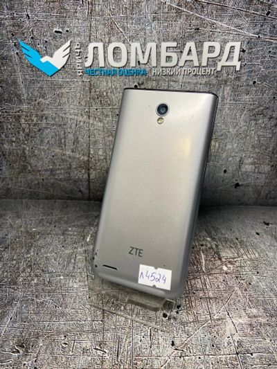 Лот: 17983905. Фото: 1. Мобильный телефон ZTE Blade A210... Смартфоны