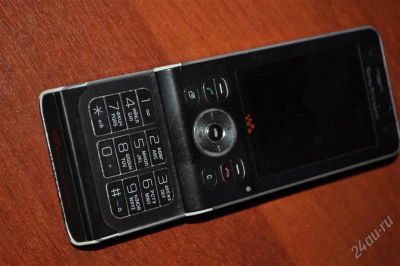 Лот: 1161306. Фото: 1. SonyEricsson w910. Кнопочные мобильные телефоны