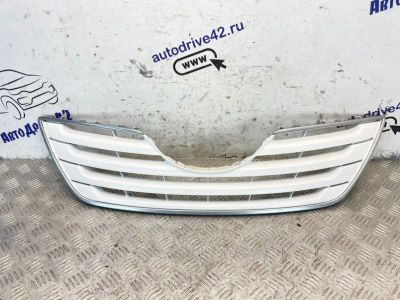 Лот: 25628759. Фото: 1. решетка радиатора Toyota Camry... Двигатель и элементы двигателя