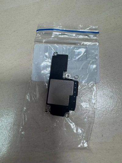 Лот: 25631485. Фото: 1. Нижний динамик iPhone 16 Pro. Динамики, микрофоны