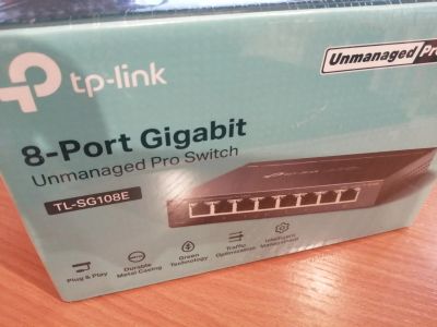 Лот: 16294591. Фото: 1. Коммутатор TP-LINK TL-SG108E. Коммутаторы