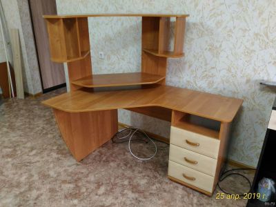 Лот: 13656907. Фото: 1. Стол компьютерный. Компьютерные и письменные столы