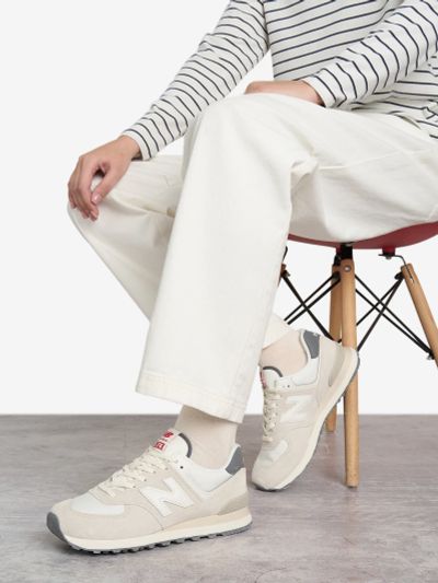 Лот: 25369470. Фото: 1. Кроссовки женские New Balance... Кеды, кроссовки, слипоны