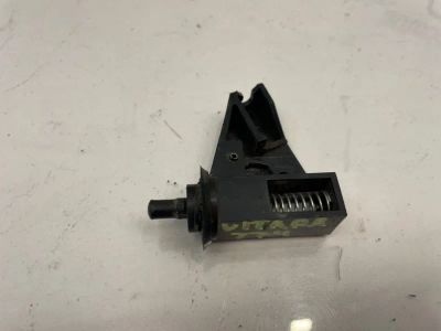 Лот: 22459386. Фото: 1. замок лючка топливного бака Suzuki... Топливная система