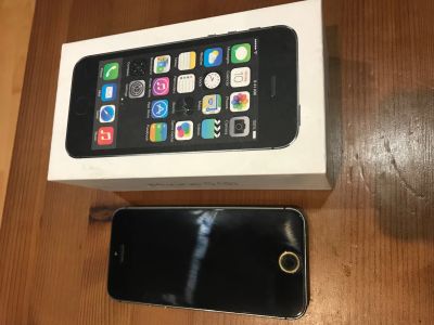 Лот: 14913388. Фото: 1. iPhone 5s. Смартфоны