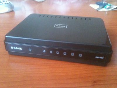 Лот: 3017349. Фото: 1. d-link dir-300 wi-fi роутер. WiFi, Bluetooth адаптеры