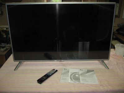 Лот: 9985939. Фото: 1. Телевизор LG 42LB572V ( разбита... Телевизоры