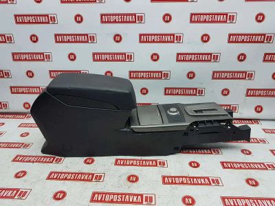 Лот: 20900240. Фото: 1. Подлокотник Subaru Legacy BR9... Двигатель и элементы двигателя