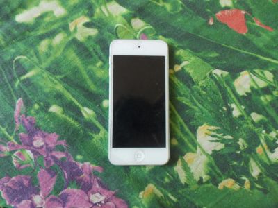 Лот: 10521547. Фото: 1. Продам ipod 5 touch 32gb. Плееры