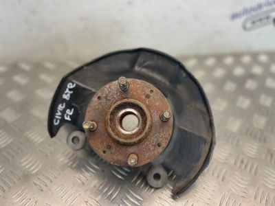 Лот: 22459144. Фото: 1. поворотный кулак Honda Civic Ferio... Двигатель и элементы двигателя