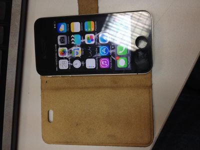 Лот: 3780661. Фото: 1. IPhone 4 32gb. Смартфоны