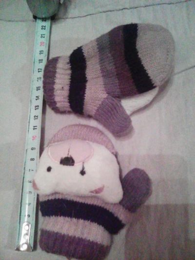 Лот: 8520771. Фото: 1. Варежки2. Шарфы, варежки