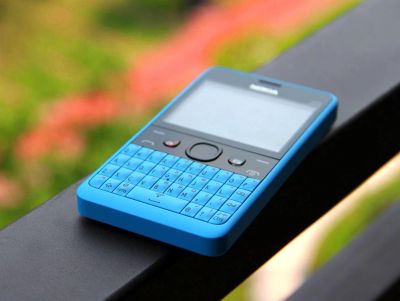 Лот: 3209917. Фото: 1. Н0ВЫЙ Nokia Asha 210 Dual SIM... Кнопочные мобильные телефоны