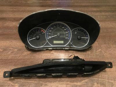 Лот: 16192367. Фото: 1. Приборная панель+трип Subaru Forester... Салон