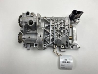 Лот: 21113945. Фото: 1. Насос масляный Volkswagen Passat... Двигатель и элементы двигателя