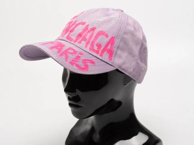Лот: 24974415. Фото: 1. Кепка Balenciaga. Шарфы, платки