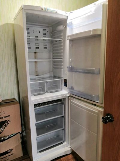 Лот: 14944754. Фото: 1. Продам холодильник Indesit. Холодильники, морозильные камеры