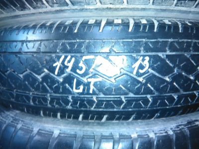Лот: 11177818. Фото: 1. 145 R13 LT Bridgestone одно. Шины