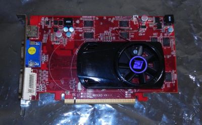 Лот: 5847235. Фото: 1. Видеокарта PowerColor 6570 2Gb... Видеокарты