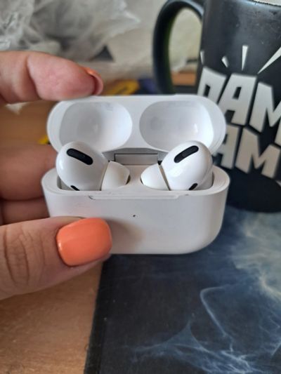 Лот: 23354248. Фото: 1. Беспроводные наушники Airpods. Наушники, гарнитуры