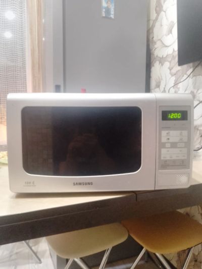 Лот: 21277651. Фото: 1. Микроволновка Samsung. Микроволновки, мини-печи