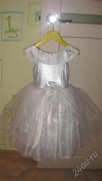 Лот: 2245489. Фото: 1. Нарядное платье!!!. Платья, сарафаны