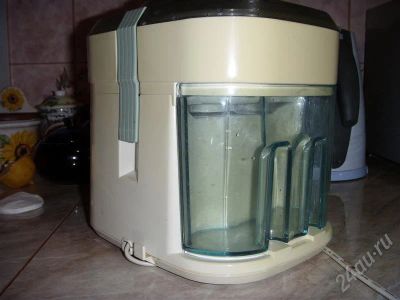 Лот: 643974. Фото: 1. соковыжималка philips. Кухонная