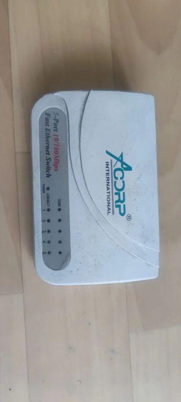Лот: 20662679. Фото: 1. Свич Arorp 5 портов без блока... Коммутаторы