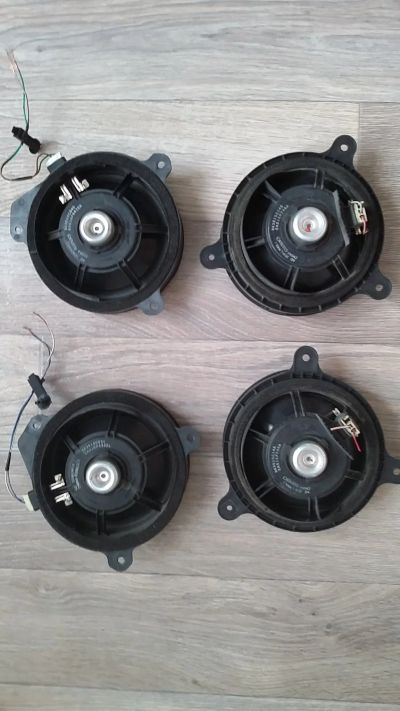 Лот: 13432419. Фото: 1. Комплект динамиков Subaru Forester... Акустика автомобильная
