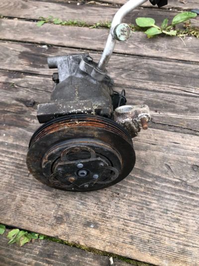 Лот: 25762116. Фото: 1. Кондиционер Subaru Impreza gf1. Двигатель и элементы двигателя