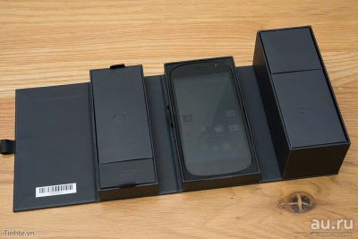 Лот: 9611630. Фото: 1. YotaPhone 2 телефон электронная... Смартфоны