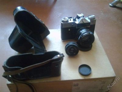 Лот: 1048437. Фото: 1. фотоаппарат зенит ?? + два обьектива... Плёночные зеркальные
