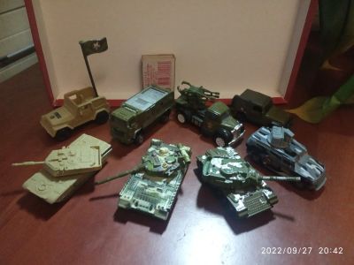 Лот: 19512869. Фото: 1. машинки 12 военная техника 8 штук. Машины и техника