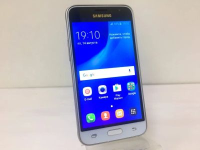 Лот: 16379699. Фото: 1. Смартфон Samsung Galaxy J1 (2016... Смартфоны