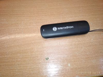 Лот: 14595132. Фото: 1. USB модем е173. Беспроводные модемы