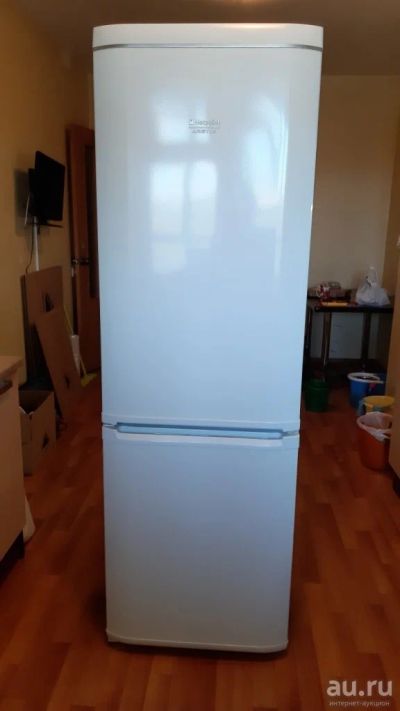 Лот: 13530015. Фото: 1. Холодильник Hotpoint Ariston RMBA... Холодильники, морозильные камеры