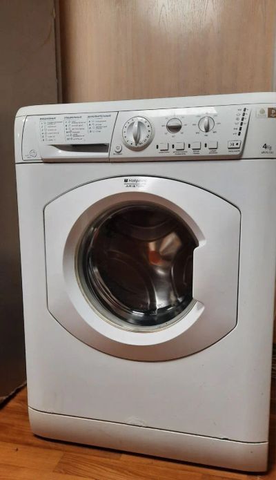 Лот: 21137349. Фото: 1. Стиральная машина Hotpoint ARUSL... Стиральные машины