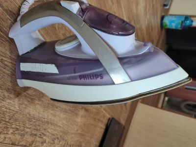 Лот: 16509504. Фото: 1. Утюг Philips. Утюги, парогенераторы, отпариватели