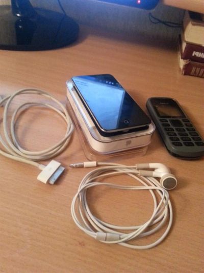 Лот: 3145085. Фото: 1. продам Ipod touch 4G. Плееры