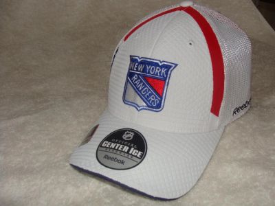Лот: 3619853. Фото: 1. Бейсболка NHL Rangers. Другое (спортивная одежда)