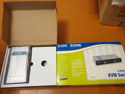 Лот: 16465623. Фото: 1. 4-Port USB KVM Switch D-Link. USB хабы