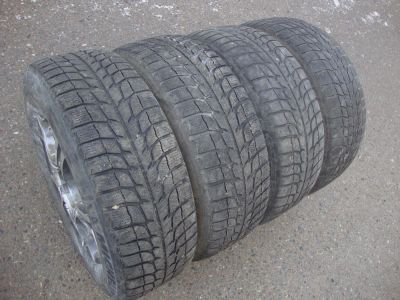 Лот: 9070292. Фото: 1. 215/65/15 Michelin X-ice. Состояние... Шины