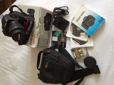 Лот: 14714699. Фото: 1. Canon EOS 650D EF-S 18-55 IS II... Цифровые зеркальные