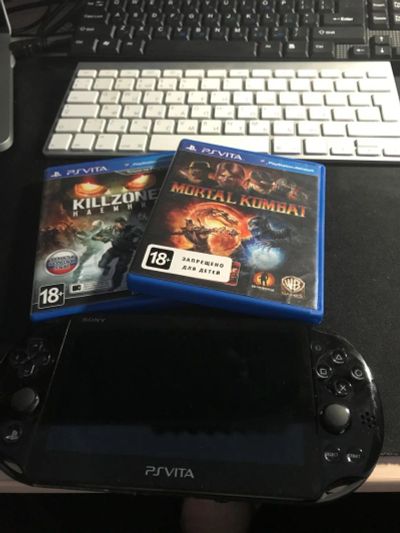 Лот: 10343299. Фото: 1. PS Vita 8Gb + Mortal Kombat... Консоли